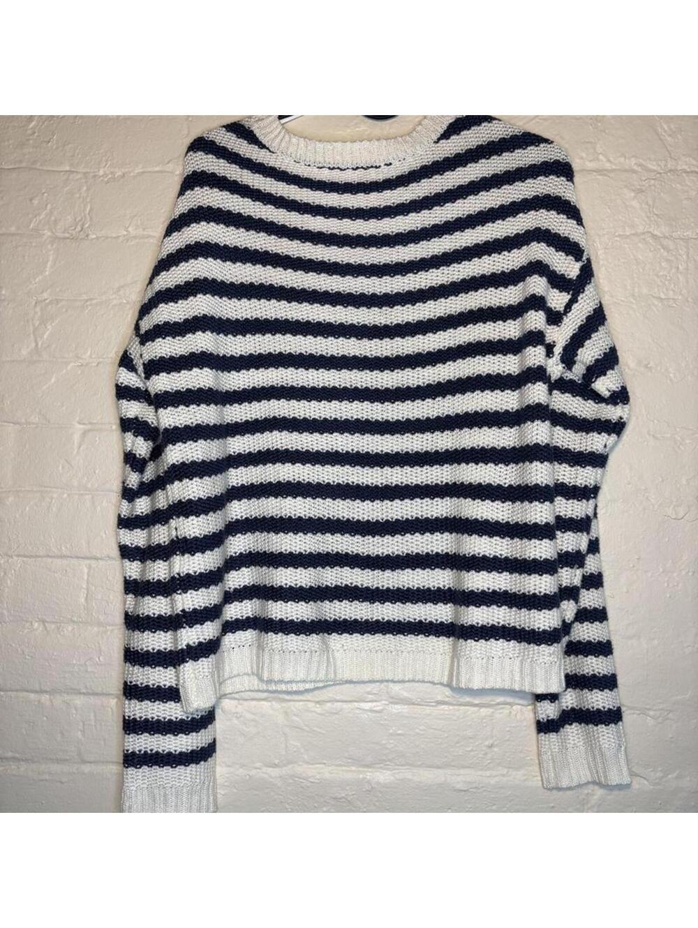 Cyrus Navy Blue White Stripe Knit Sweater Size M Nautical Coastal Crewneck
